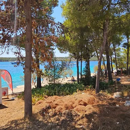 Front With Swimming Pool, Illyria 102